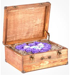 Ahşap Sandıkta Sweet Rainbow Solmayan Güller