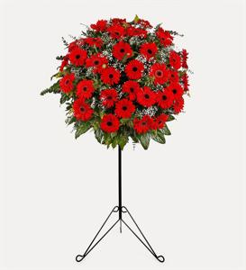 Kırmızı Gerberalardan Hazırlanmış Ferforje Aranjmanı