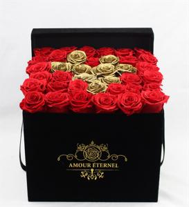 Buyuk Boy Kadife Kutu Solmayan Güller- Kırmızı ve Altın Kalp